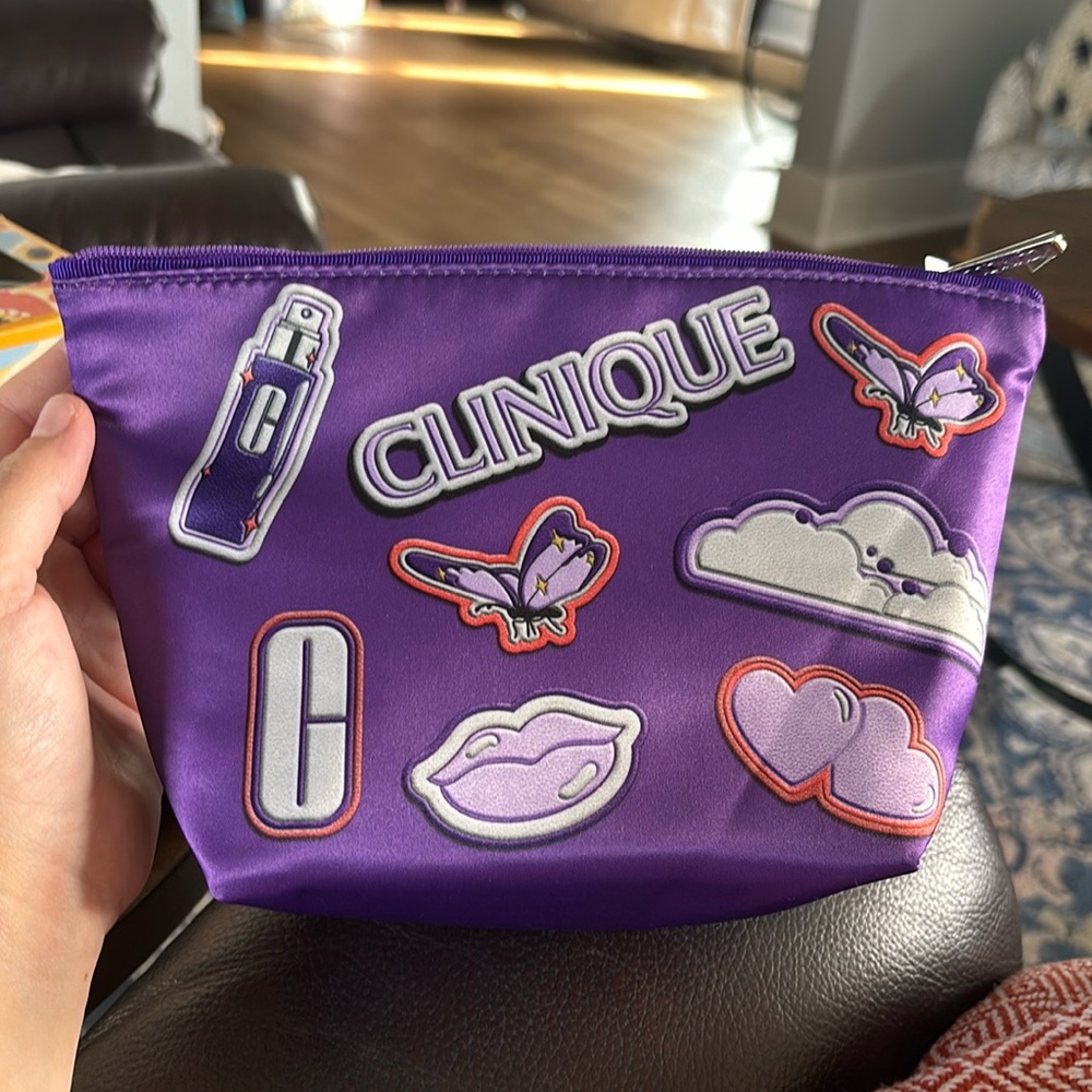 New cosmetic bag